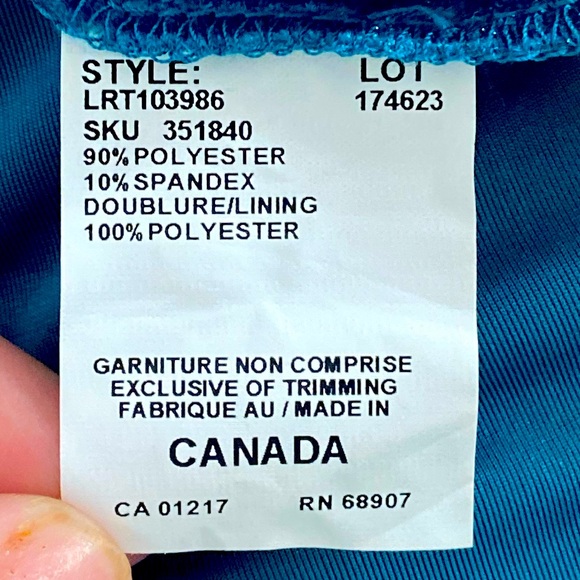 💙LE CHATEAU 💙Teal velvet spaghetti strap shirt. Size small.In great condition - Picture 7 of 8